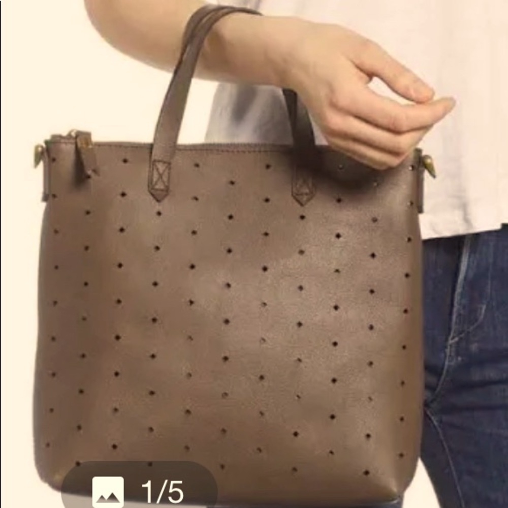 NWOT Brand New Madewell Medium Transport Zip-Top Tote in Perforated Leather